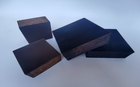 燃料電池プラチナ アルミナの触媒Pt Tio2の触媒のディーゼルPt RHプラチナ触媒