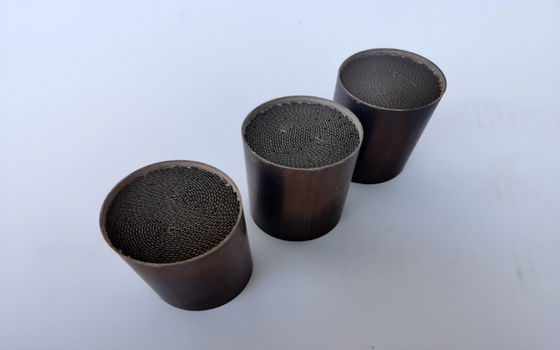 750 600個の細胞の触媒コンバーターの普遍的な触媒のユーロ4 5 6 EPAのキャブレター103x130mm