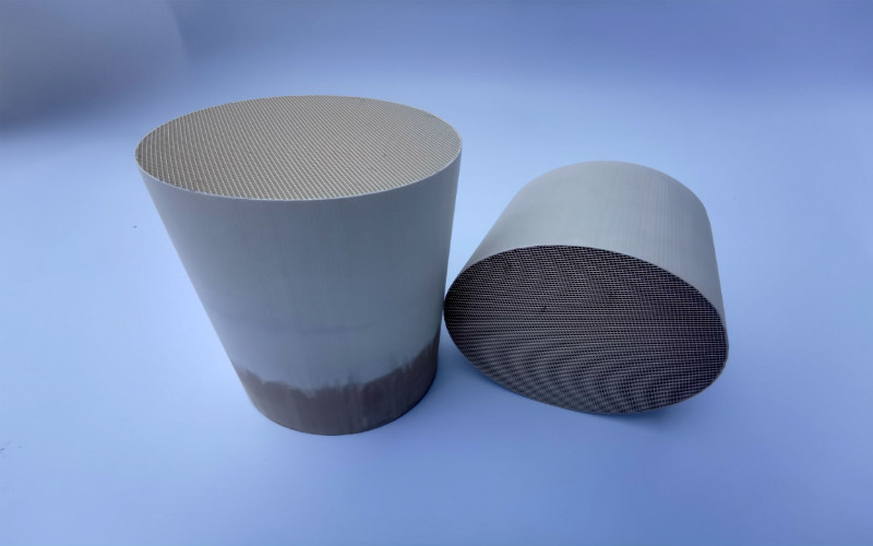 プラチナDOCディーゼル酸化触媒の蜜蜂の巣の陶磁器の触媒の基質